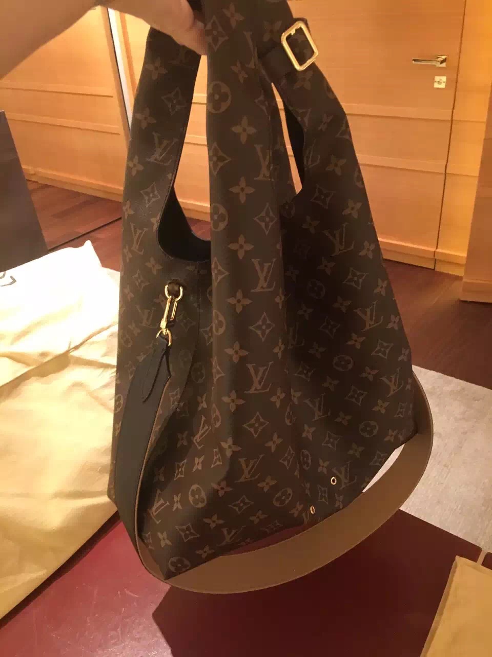 Louis Vuitton Monogram Atlantis PM Bag M43098
